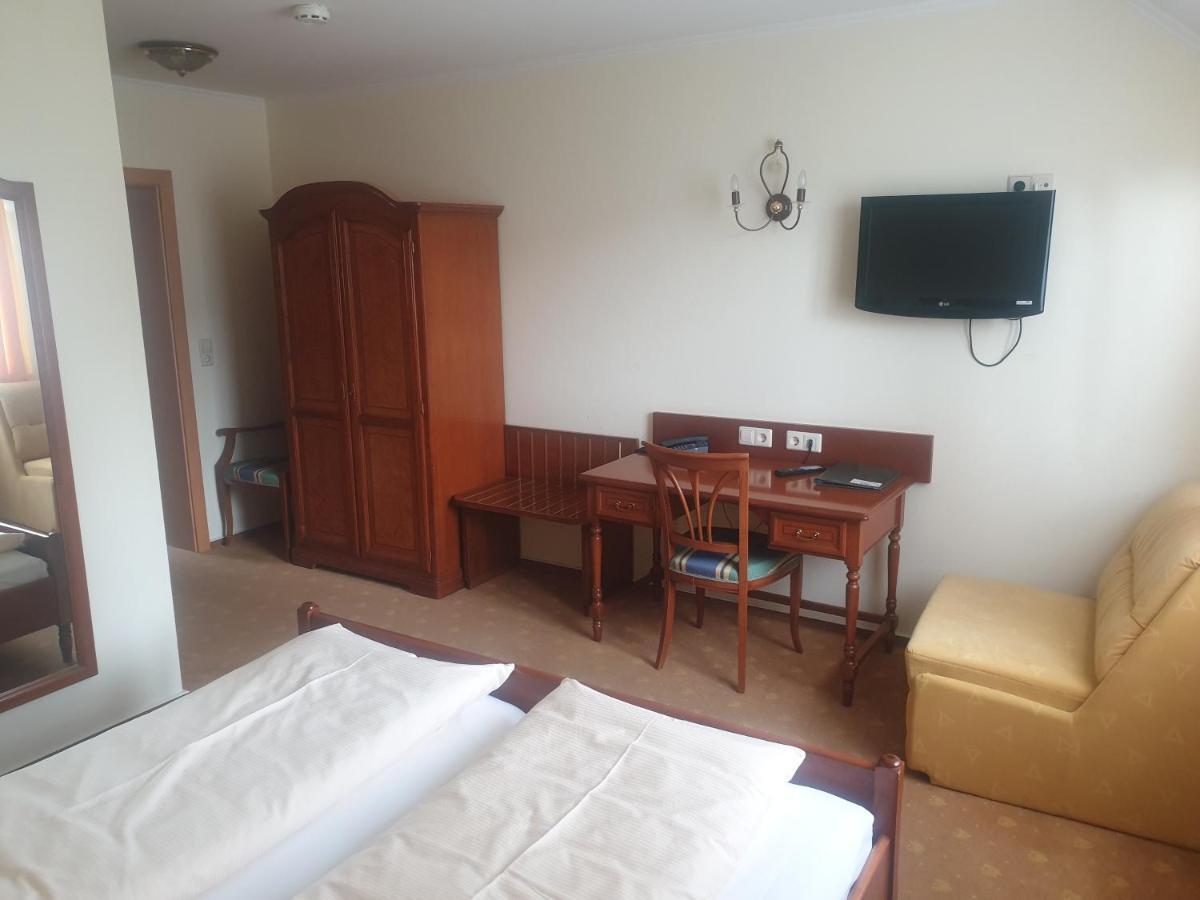 Restaurant Gaestehaus Seiger Sankt Lorenzen bei Knittelfeld Ngoại thất bức ảnh