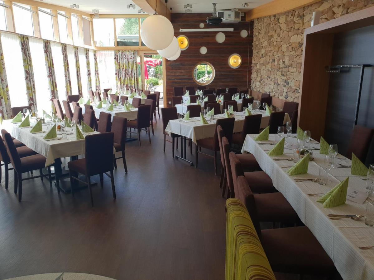 Restaurant Gaestehaus Seiger Sankt Lorenzen bei Knittelfeld Ngoại thất bức ảnh