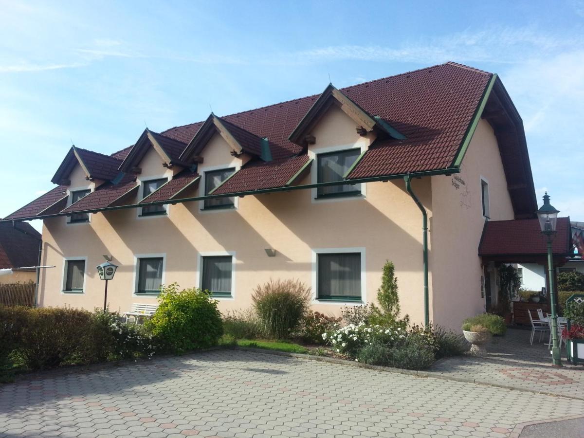 Restaurant Gaestehaus Seiger Sankt Lorenzen bei Knittelfeld Ngoại thất bức ảnh